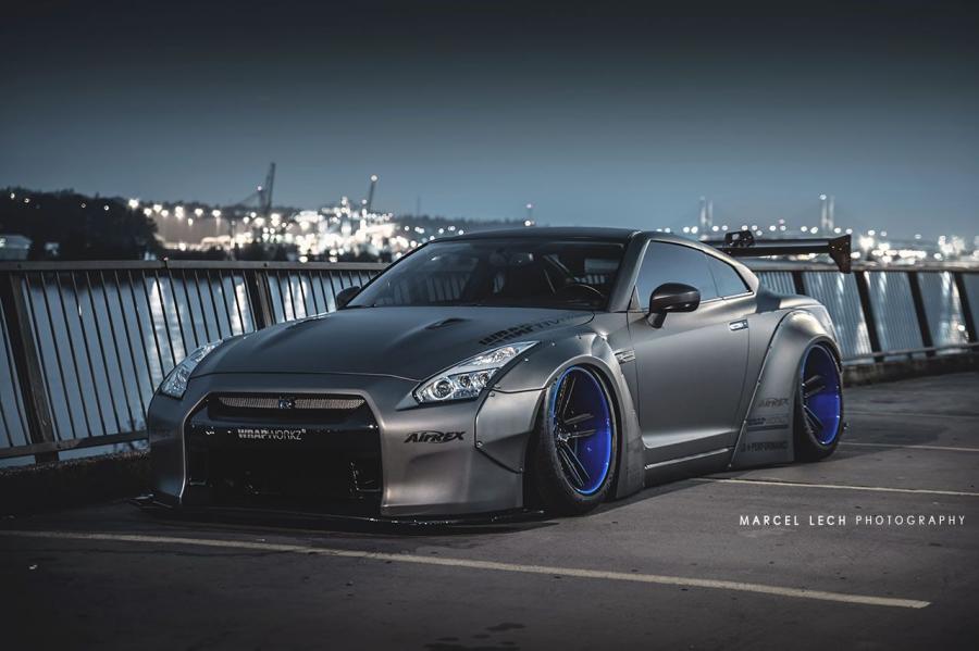  Nissan GT-R by Liberty Walk 2013 года  (фото 9 из 41)